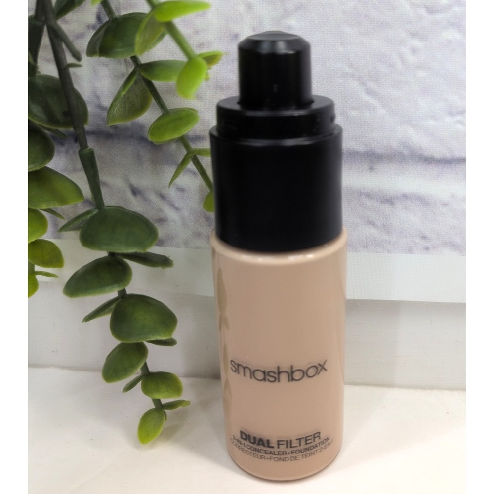 SHADE 8 LIGHT COOL🥰NEW Smashbox Dual Filter 2 in 1 Concealer Foundation .8oz